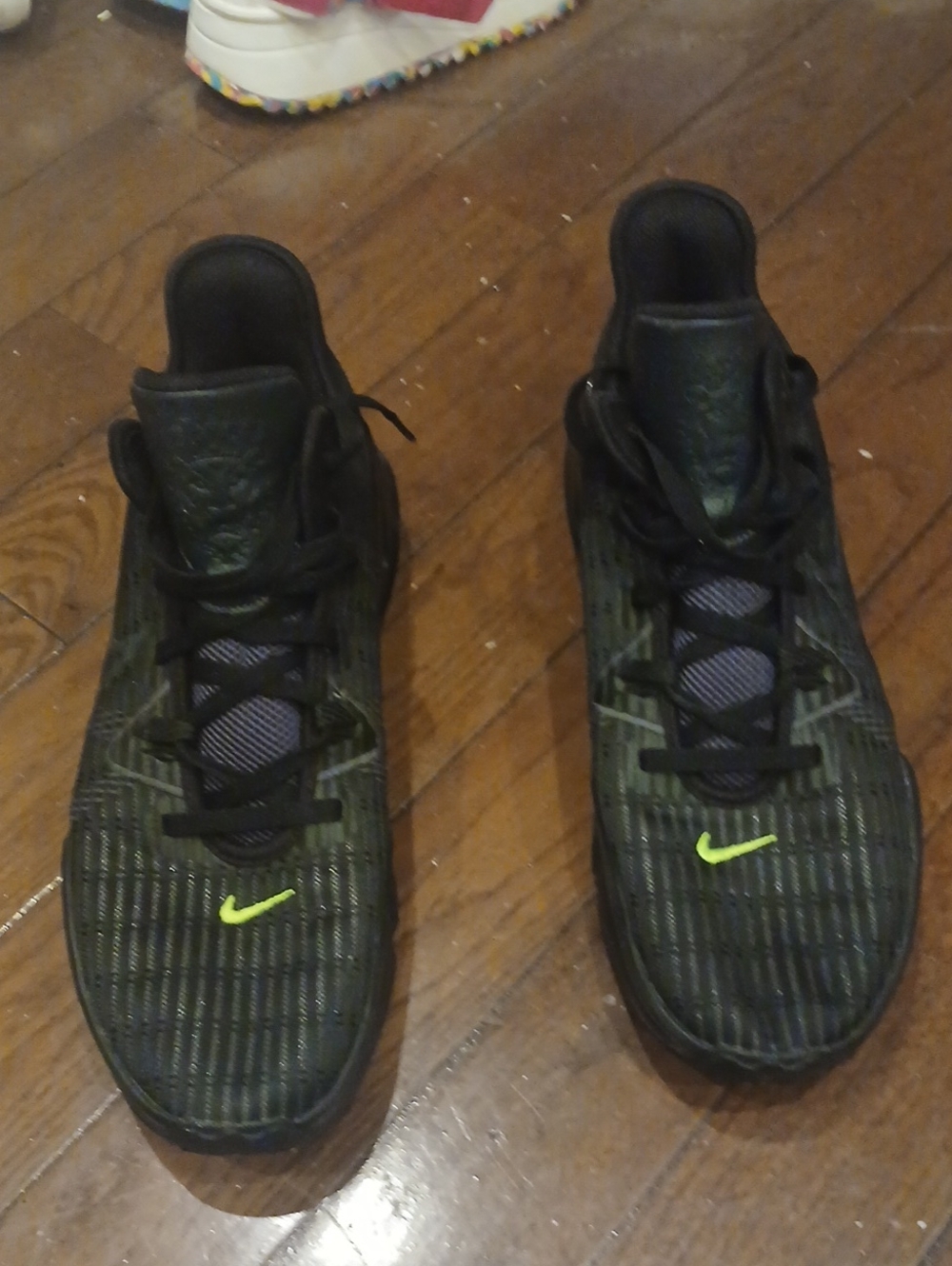 Nike Lebron Witness Men’s Black Basketball Shoes